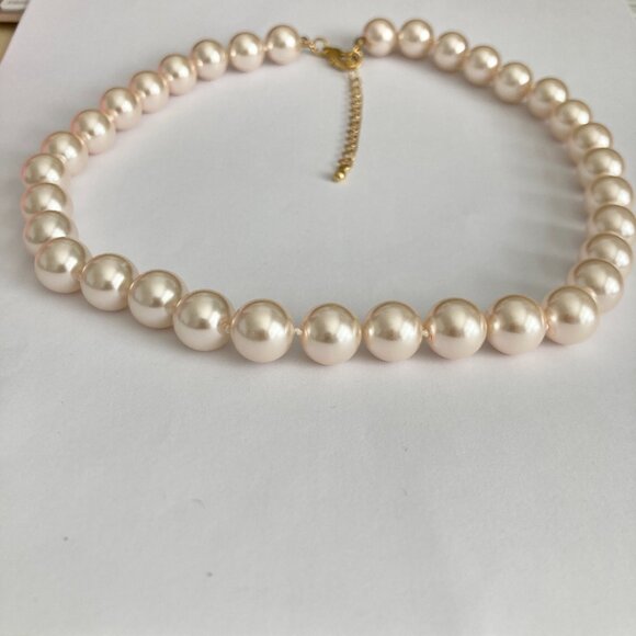 Vintage Cream Glass Pearl Necklace 20" 12mm Hand Knotted Matinee Length GoldTone - Picture 4 of 12